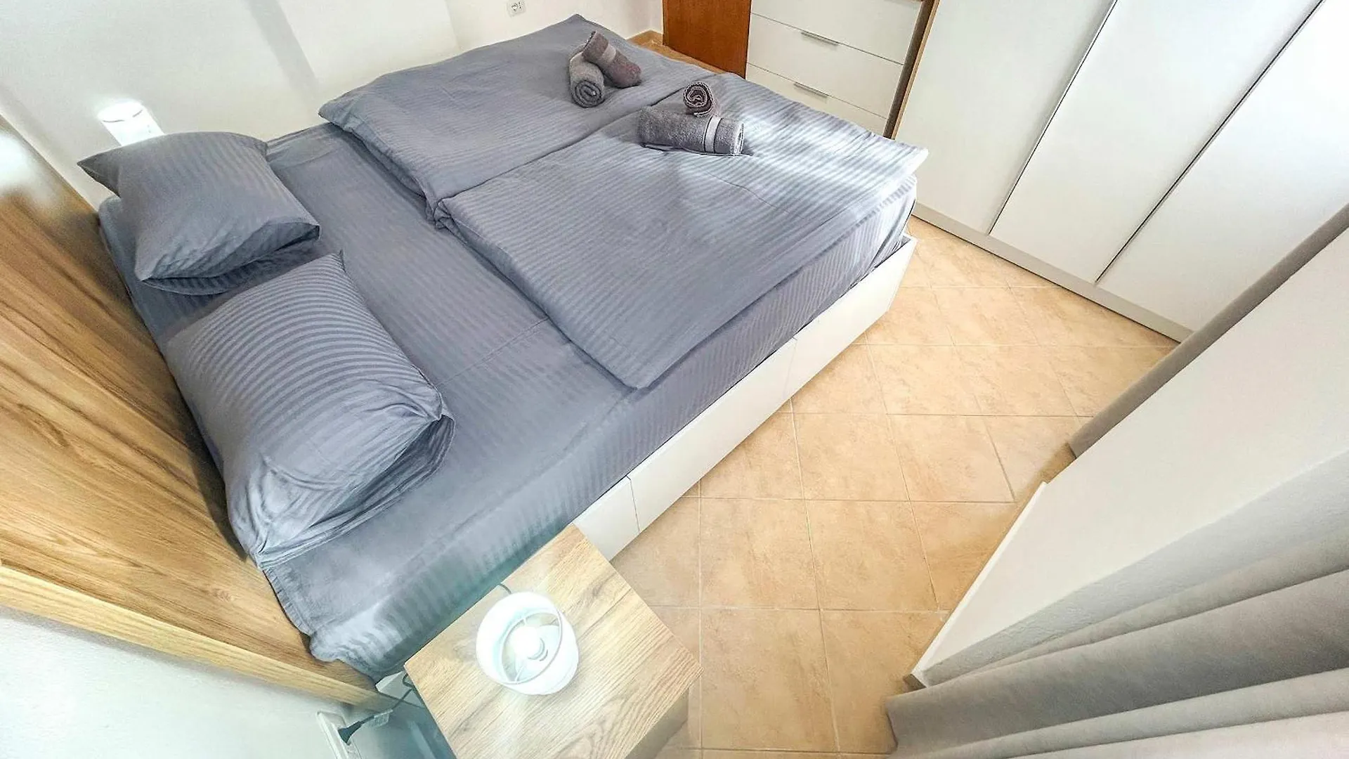 One Bedroom Apartment 1377 Durrës